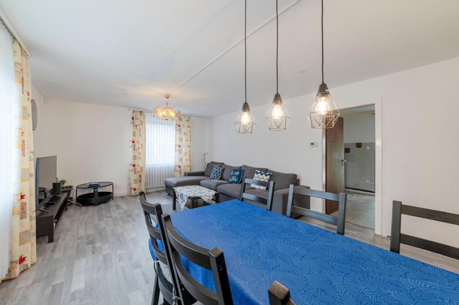 Cozy Villa With Garden, Balcony And Parking Area In Duesseldorf Екстер'єр фото