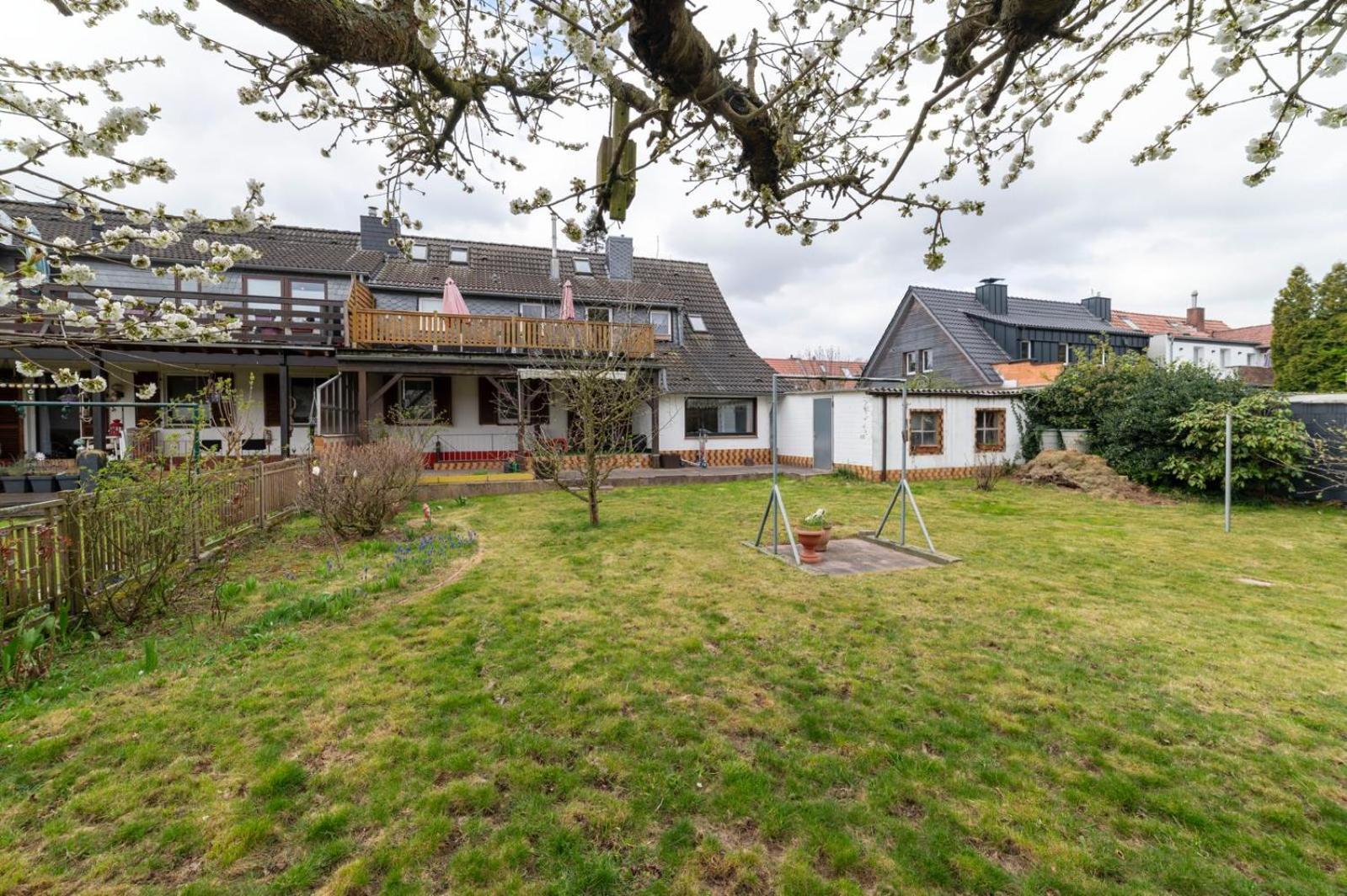 Cozy Villa With Garden, Balcony And Parking Area In Duesseldorf Екстер'єр фото