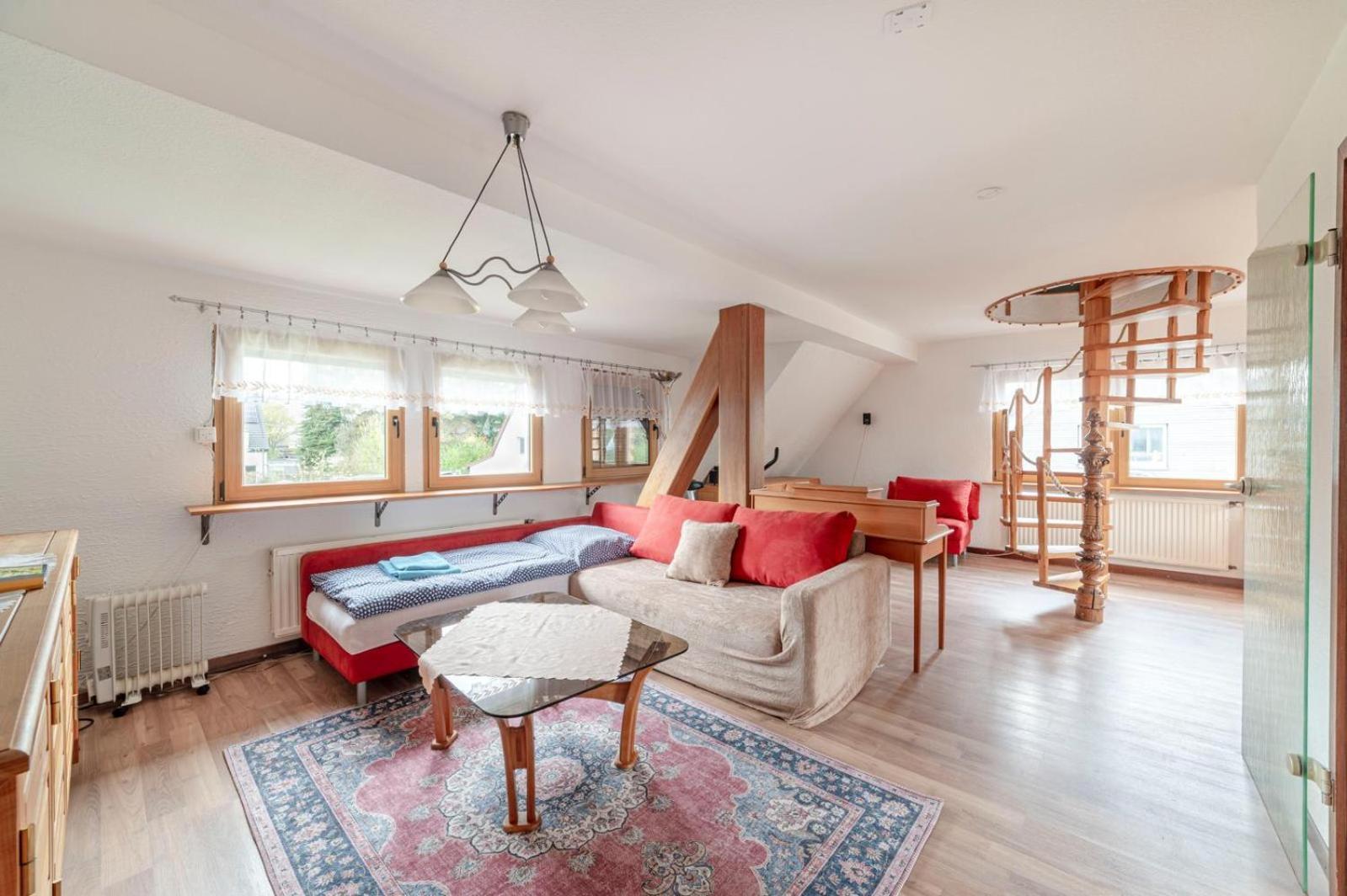 Cozy Villa With Garden, Balcony And Parking Area In Duesseldorf Екстер'єр фото